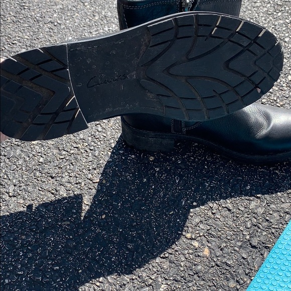 Clark’s All Weather Gortex Boot - Picture 3 of 3